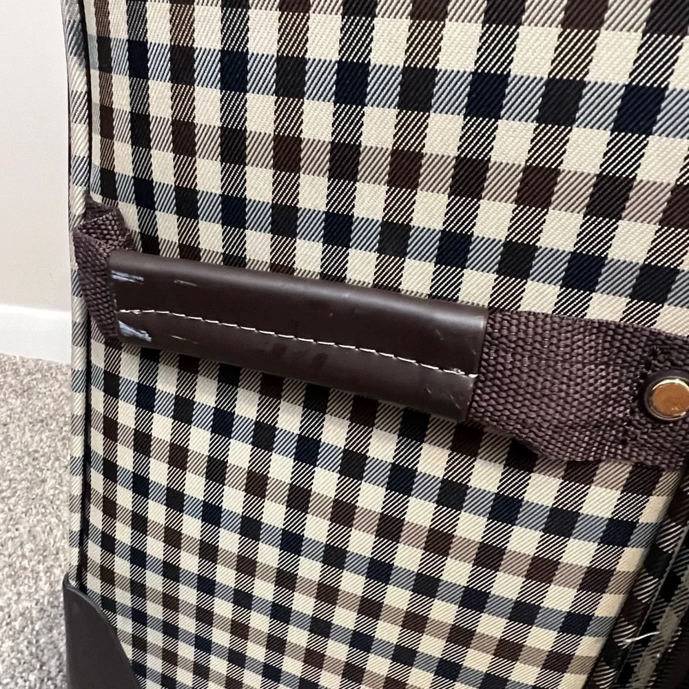 London Fog Suitcase Brown Gingham Plaid Devonshire Expandable Spinner 24
